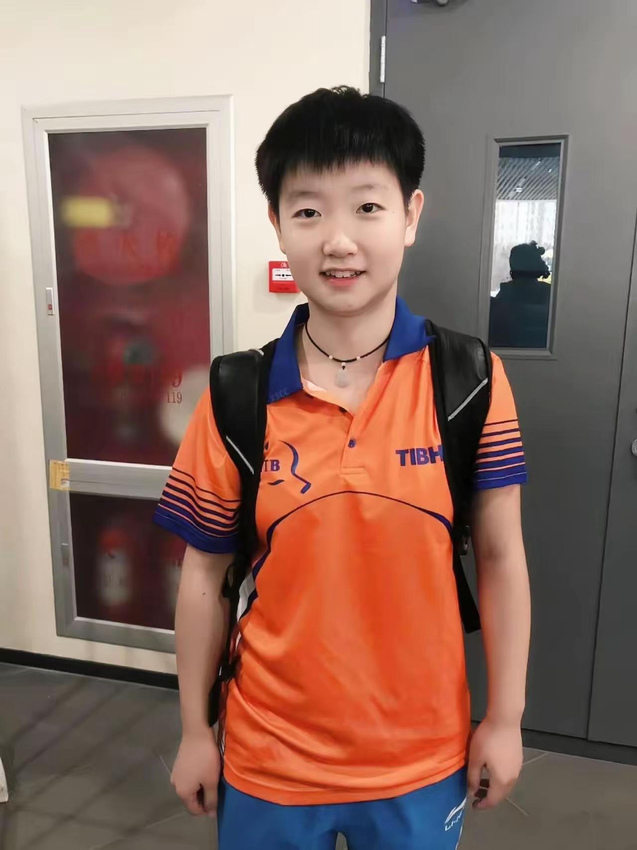 萌哒哒，咱石家庄的闺女，咋看着都骄傲哩～！因为有莎莎，把咱石家庄衬得好可爱了哩～