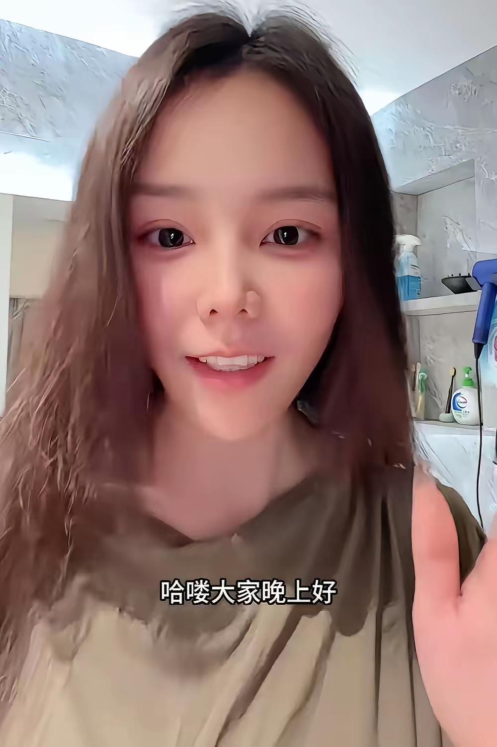 俗话说温暖鸭先知，二八事件当中，杜新枝和熊磊这对婆媳确实是一对活宝啊。认亲以后，