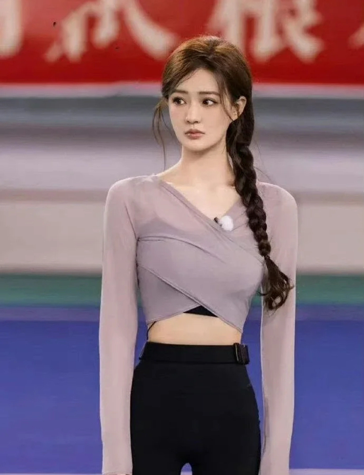 徐璐这身材宽肩窄腰太完美了吧！​​​