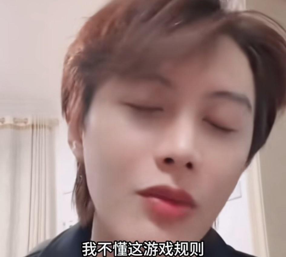 《玉茗茶骨》爆了。豆瓣8.5，现象级。男主角张昀一飞冲天。但这角色，原本是