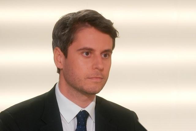 “以后给中国人端茶倒水？”2027年法国大选的热门人选阿塔尔最近把话挑明了。他公