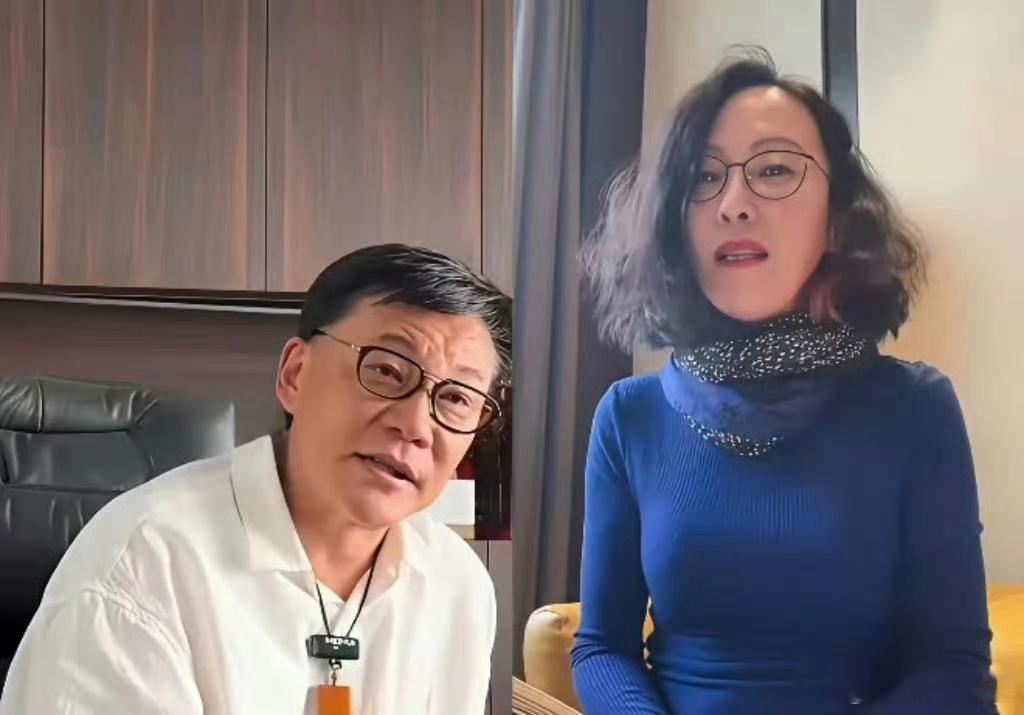 李国庆作为超级亿万富翁，二婚找个60岁同龄人「北大校友」，而不是找（孙子辈）年轻