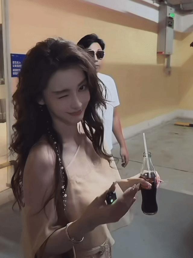 这和angelababy约会有什么区别区别可太大了，因为约会对象不是我[dog