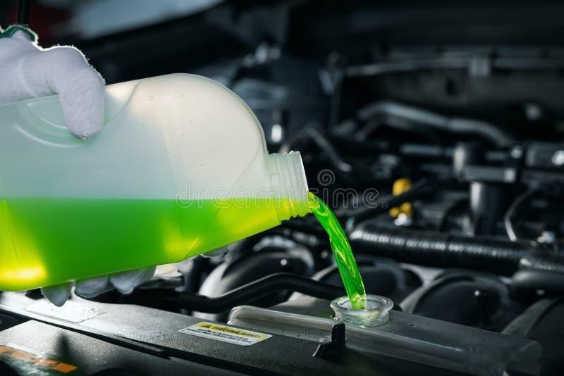 🚗很多老司机都搞错！汽车防冻液&水箱散热冷知识，刷新认知👇❶防冻液其实是“