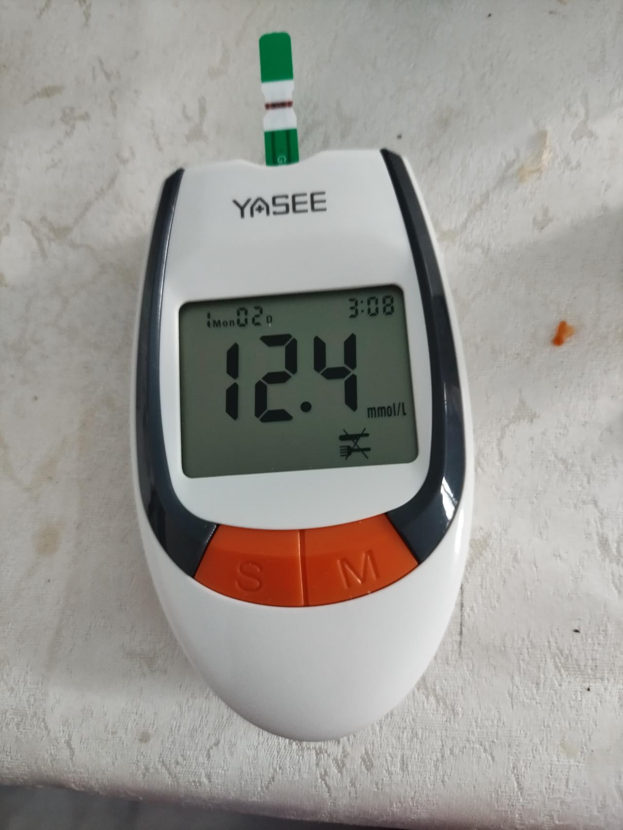 我的血糖现在是不是有点高啊？昨天早晨量是7.3。昨天晚上睡觉前是7.6。