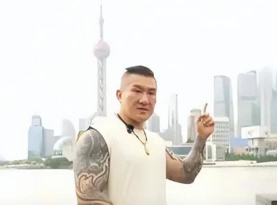 馆长大陆行最新行程曝光！馆长这趟大陆行安排得挺充实。10月底出发，连