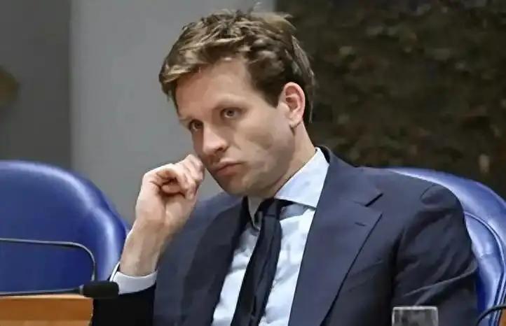 11月19日，荷兰公开对中方服软，声明中有一句话特别有意思！ 说真的，荷兰经