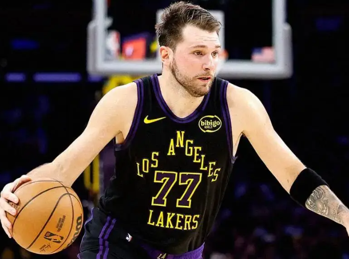 东契奇威少化，不是危言耸听，而是已经发生的事情。首先是出手选择方面现在的东契奇