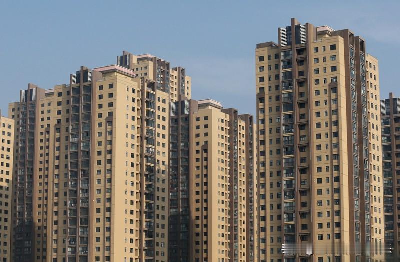 昆明楼市在2026年迎来小阳春基本没什么悬念。2025年，昆明楼市就曾出现过小