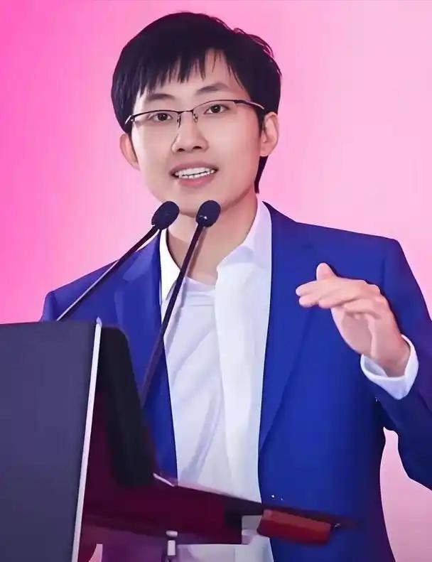 黄仁勋可能要头疼了。彭博社援引知情人士的话报道，DeepSeek正在内蒙古乌兰察