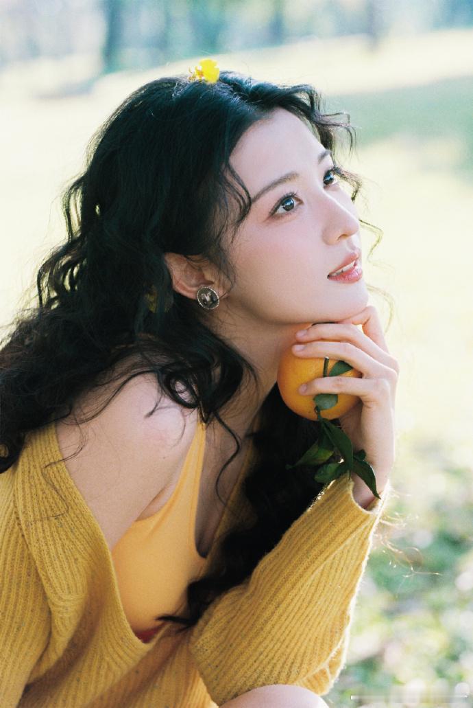 还是美女养眼。