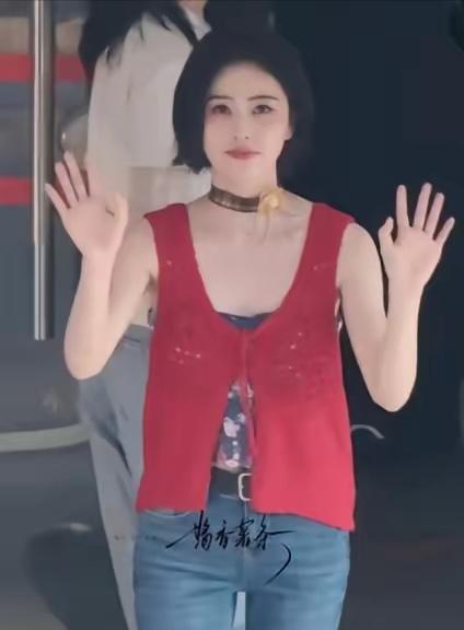 内娱造型还能再让人失望点吗？请看第一张图，你猜这是白鹿哪部剧的造型？有时，真