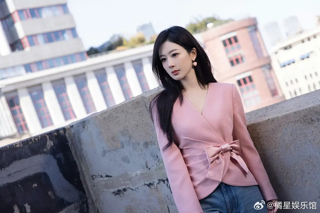 这衣服，怎么看都觉得有点儿土