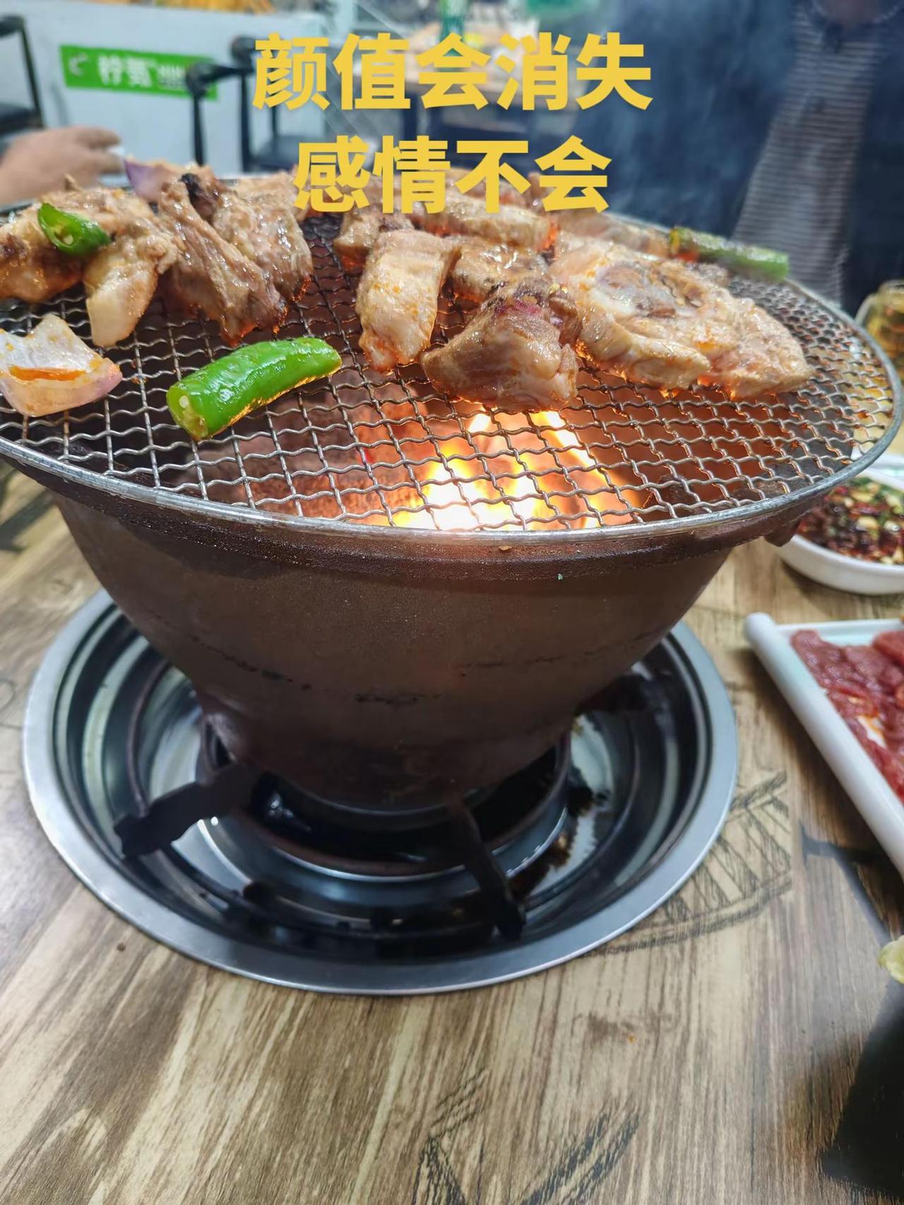 听了一晚上的埋怨，既然老公不好就离吧，不知道这些女人是怎么想的😇😇😇