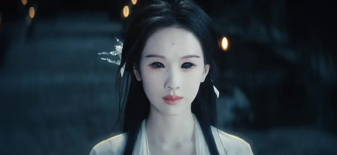 你看看这好看吗？这全黑的美瞳