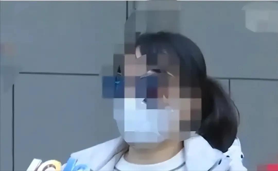 广东广州，一女子去医院体检，拍CT诊断出她“右侧肾上腺，有直径约为1.4cm结节