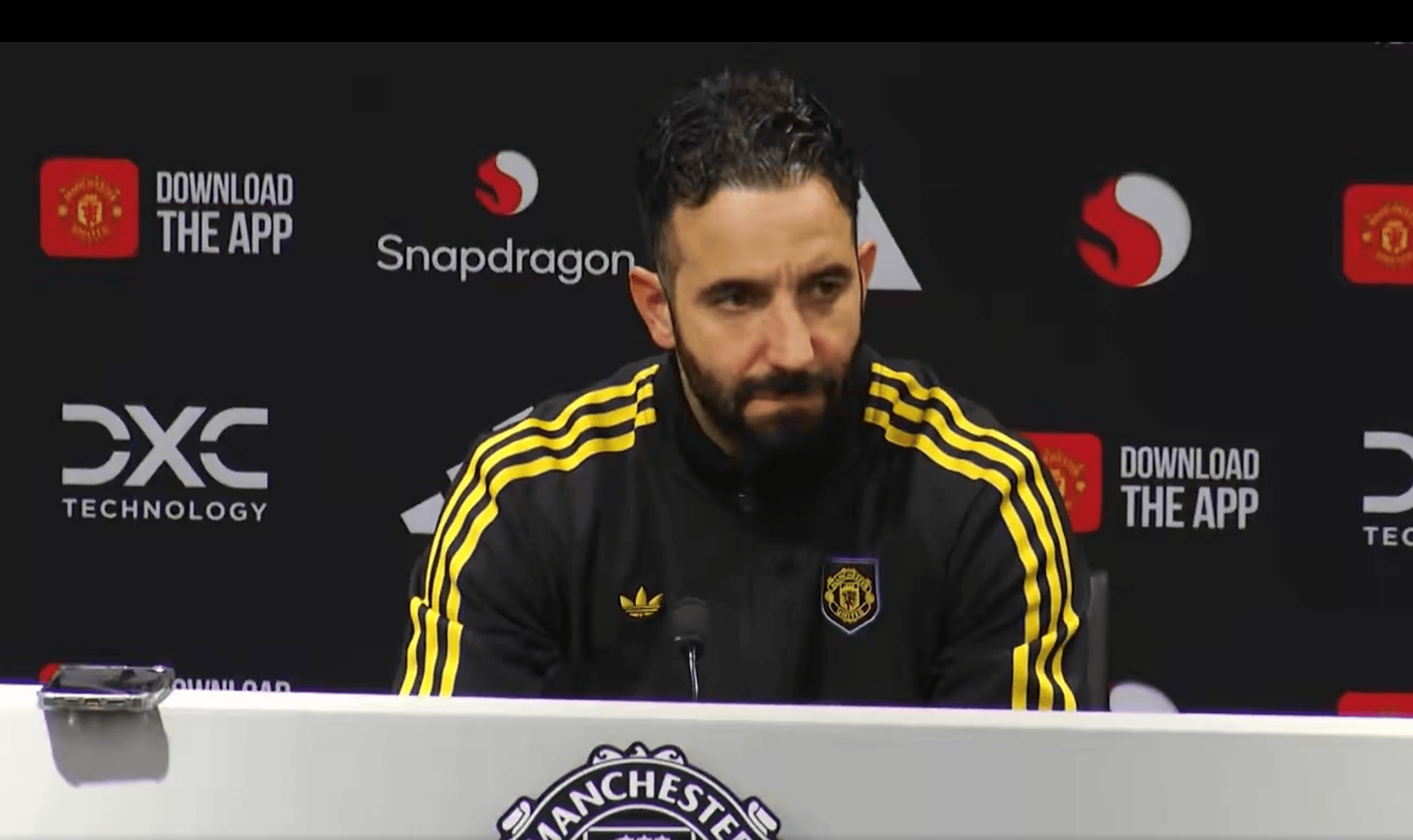 阿莫林: 曼联防线不用像进攻线一样投钱, 我们后卫很有天赋