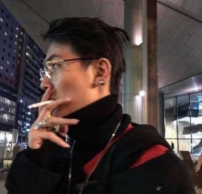一个成熟的成年人，绝对具备以下特点：一、对任何人所说的话，都会过滤，分辨真伪，