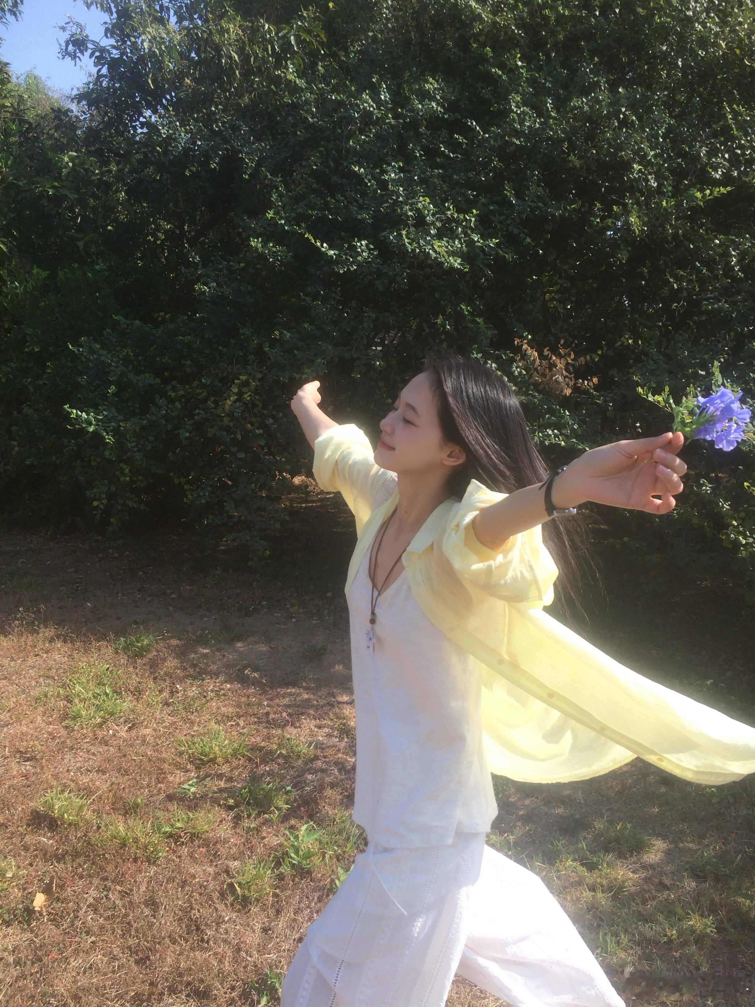 有bb还记得我不出现一下（因为懒hhhh