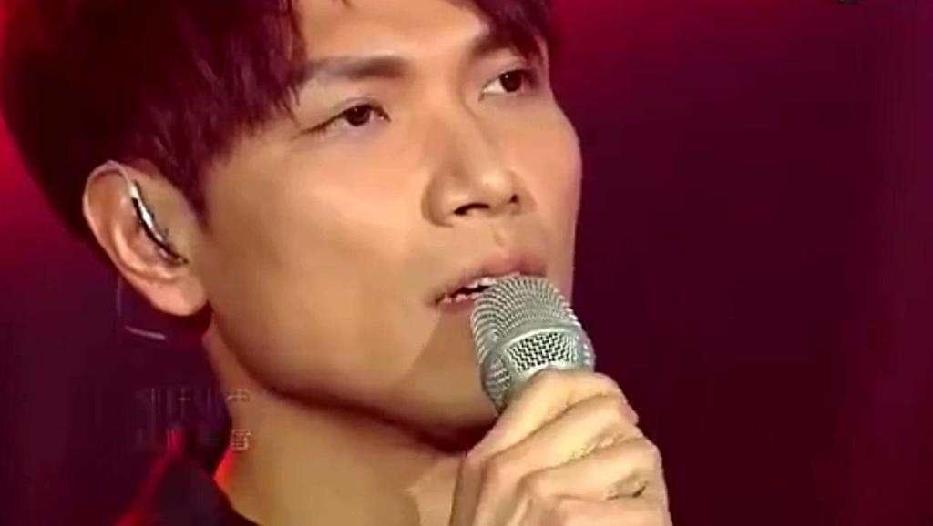 杨宗纬忘了我简谱_杨宗纬那个男人简谱