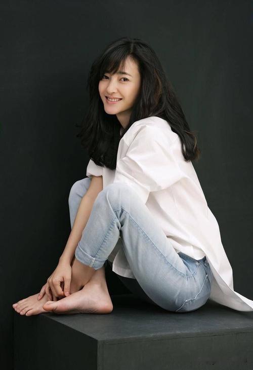 王丽坤的脚底板好润，太好看了