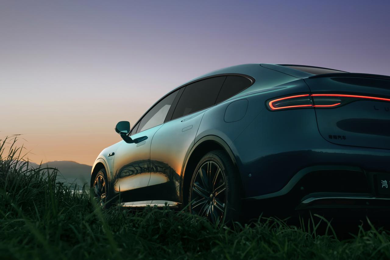 智界新春优惠+产品实力,让春节出行更省心春节出行最怕续航焦虑、充电麻烦、高速疲