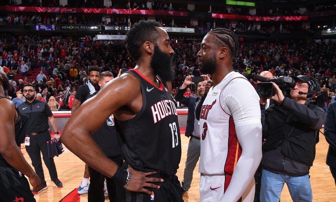 韦德：“我和哈登是两个完全不同的球员，虽然我们有一些相似点，哈登比我更像一个控卫