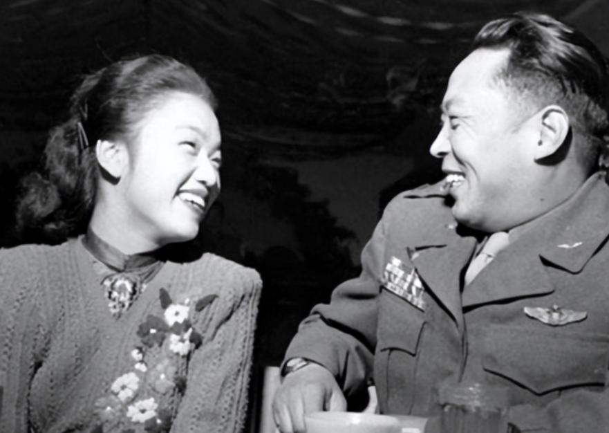 1947年，因张灵甫战败负重要责任的李天霞，在临沂师部被逮捕，并押送至南京候审。