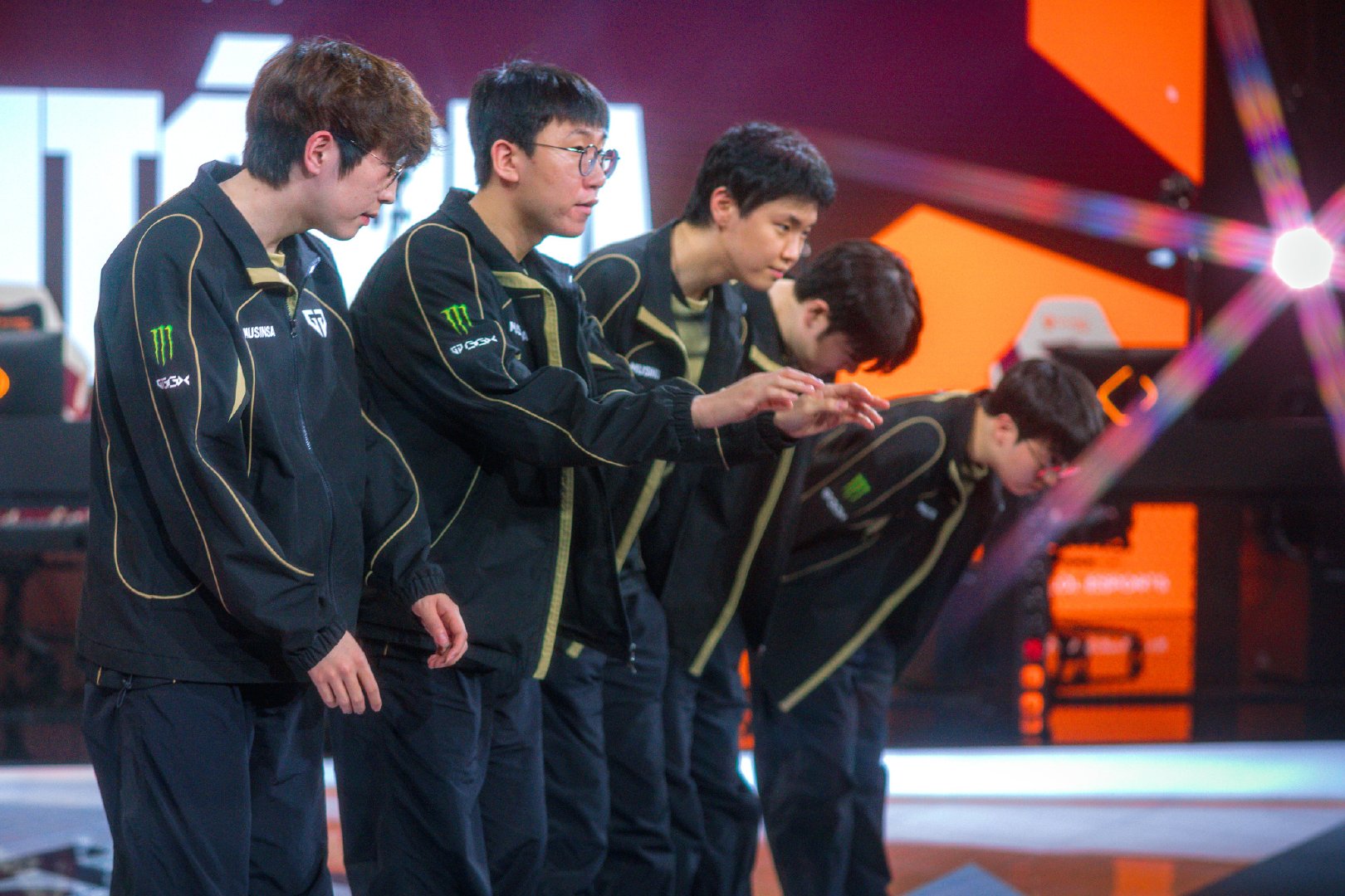 2026全球先锋赛四强赛GEN以0比3不敌G2惨遭淘汰后，赛后GEN打野Cany