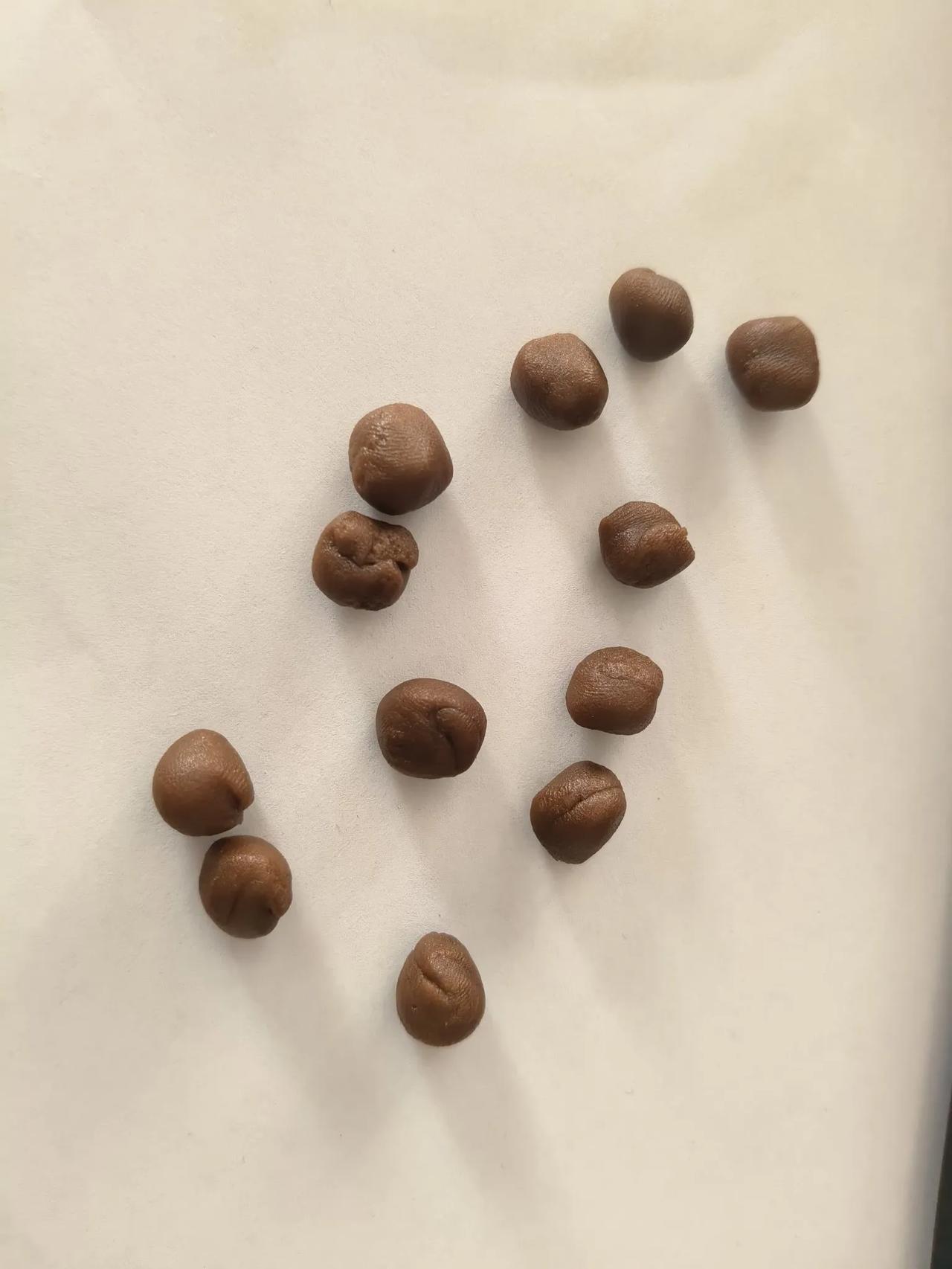 最近睡眠一直不好一个晚上能醒个三四次周末找了个中医看了看说是肾阳虚，气不足