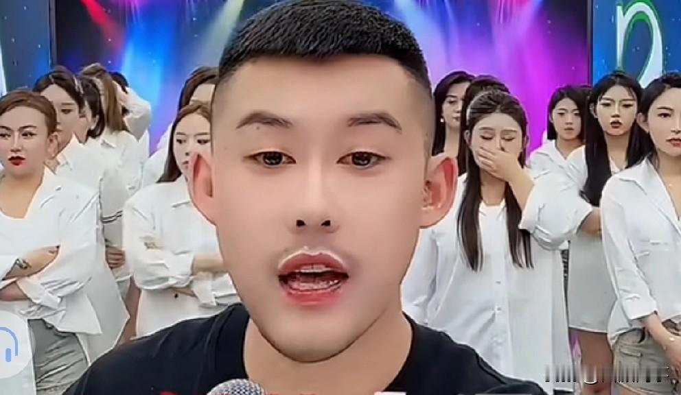 阿厦为迎接天佑，提日程离开香港回长春！昨晚天佑带着张浩去