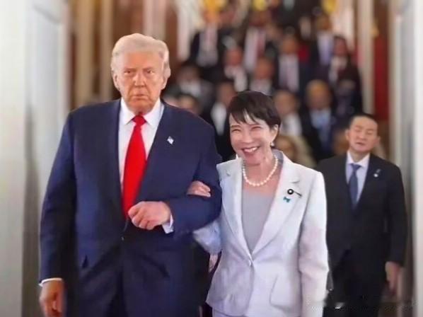 最近传得挺火的三张贴贴照!看似挺美好却又不可思议。第一次亲密接触，大抵如此!