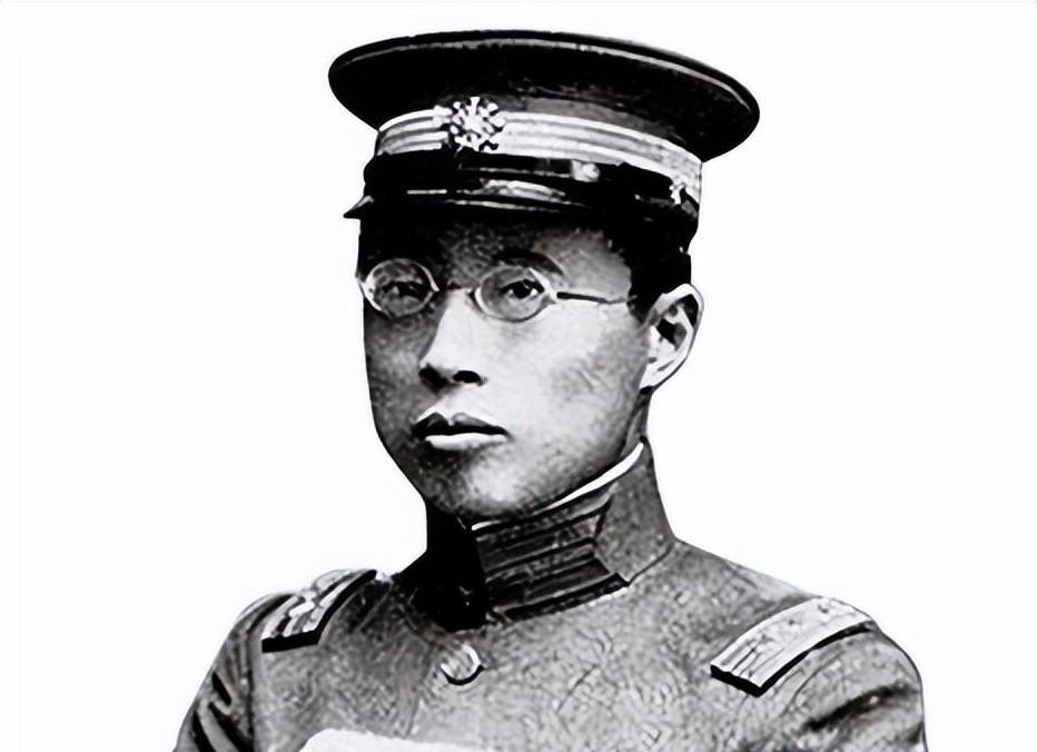 蒋介石当年究竟与哪十二位兄弟结拜，他们的真实身份和最后命运到底怎样？1926年