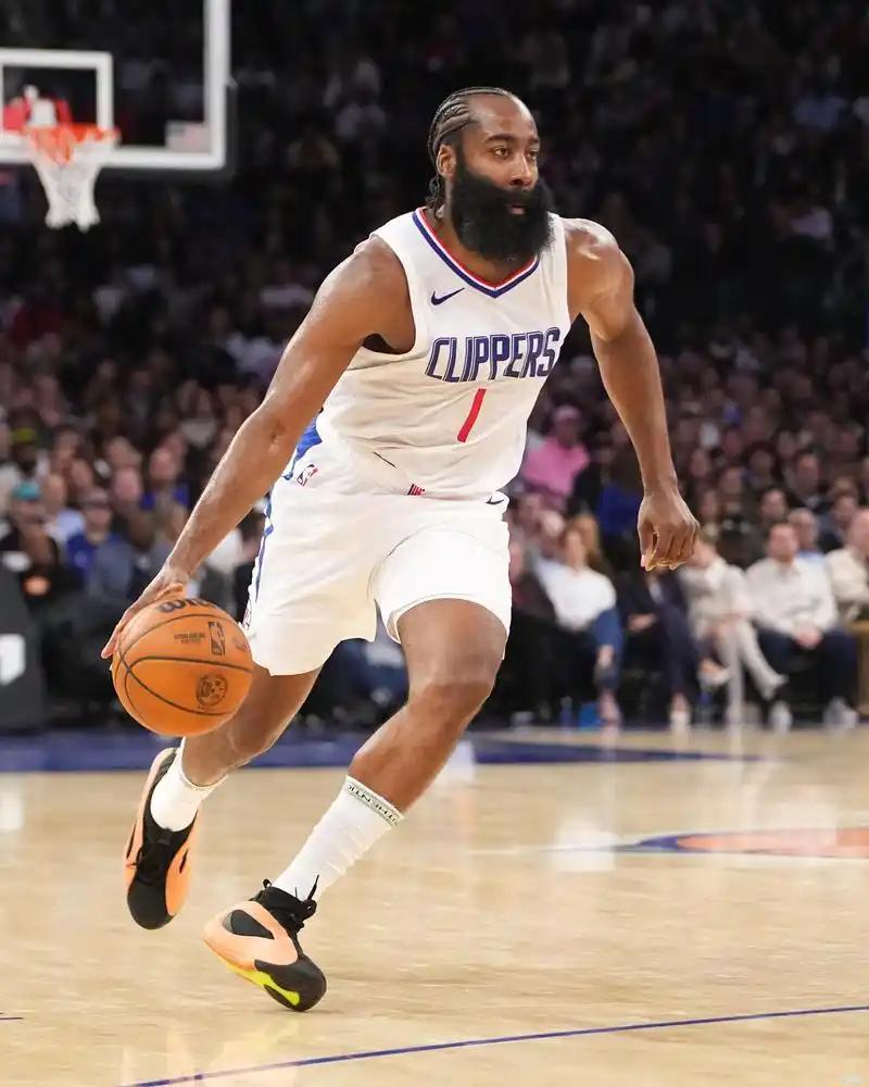 这应该是对哈登最高级别的赞美了！ 前NBA名宿白巧克力贾森-威廉姆斯在一档节