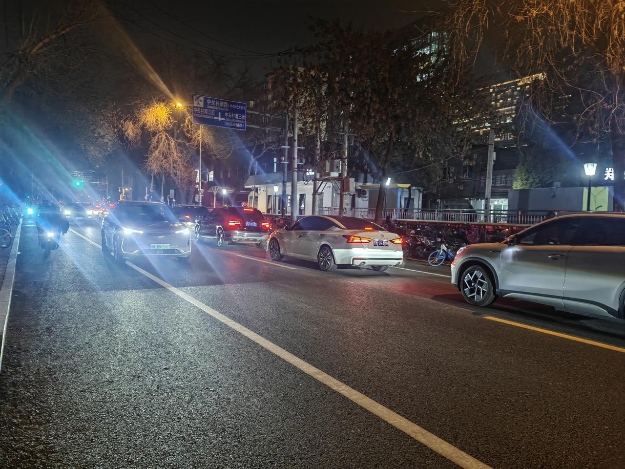 每次来北京，我们老两口子都是数着天数过日子。不是北京不好，也不是孩子们对我们不