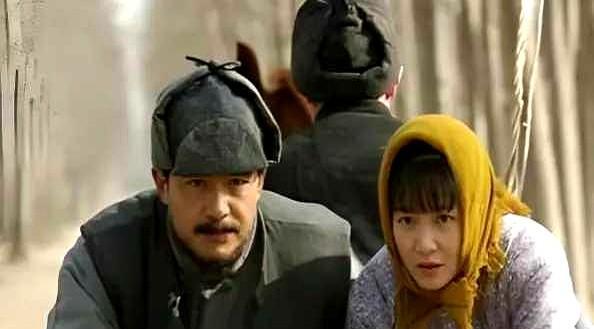 一部开播就爆的剧，导演承认：我们把钱都花在了“最蠢”的地方。不是请顶流，也不是