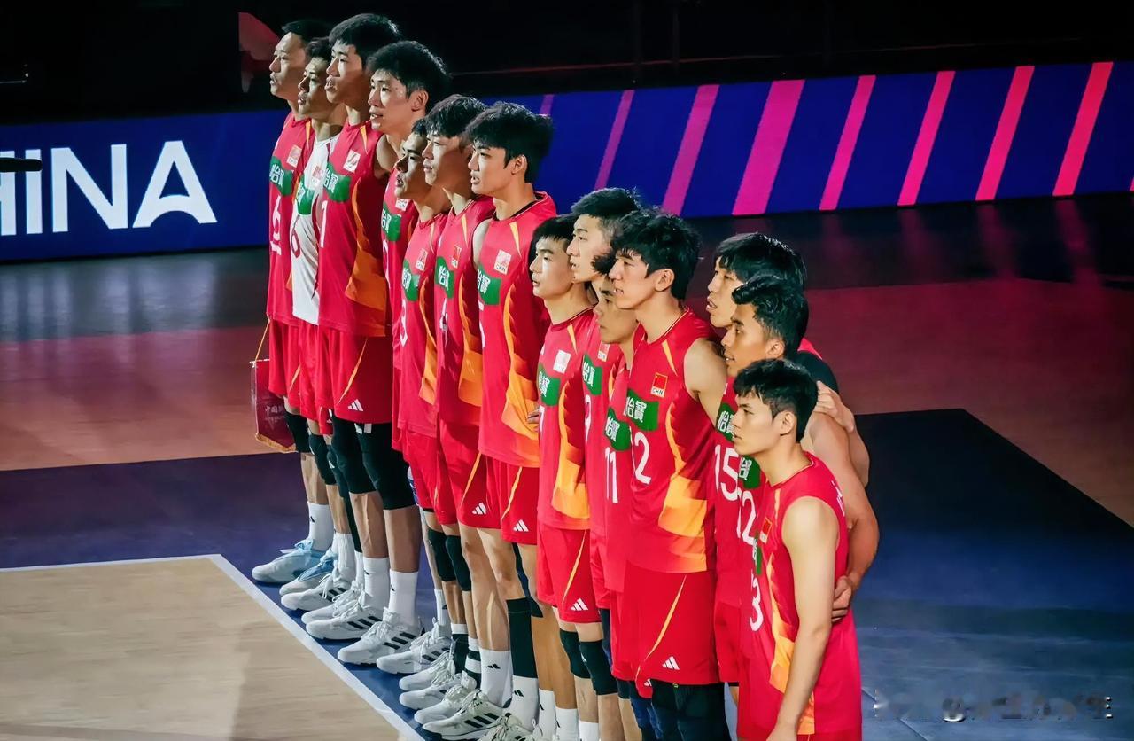 亚运会中国男排3-2力克韩国，球员评分：李咏臻95分，力挽狂澜张景胤90分，