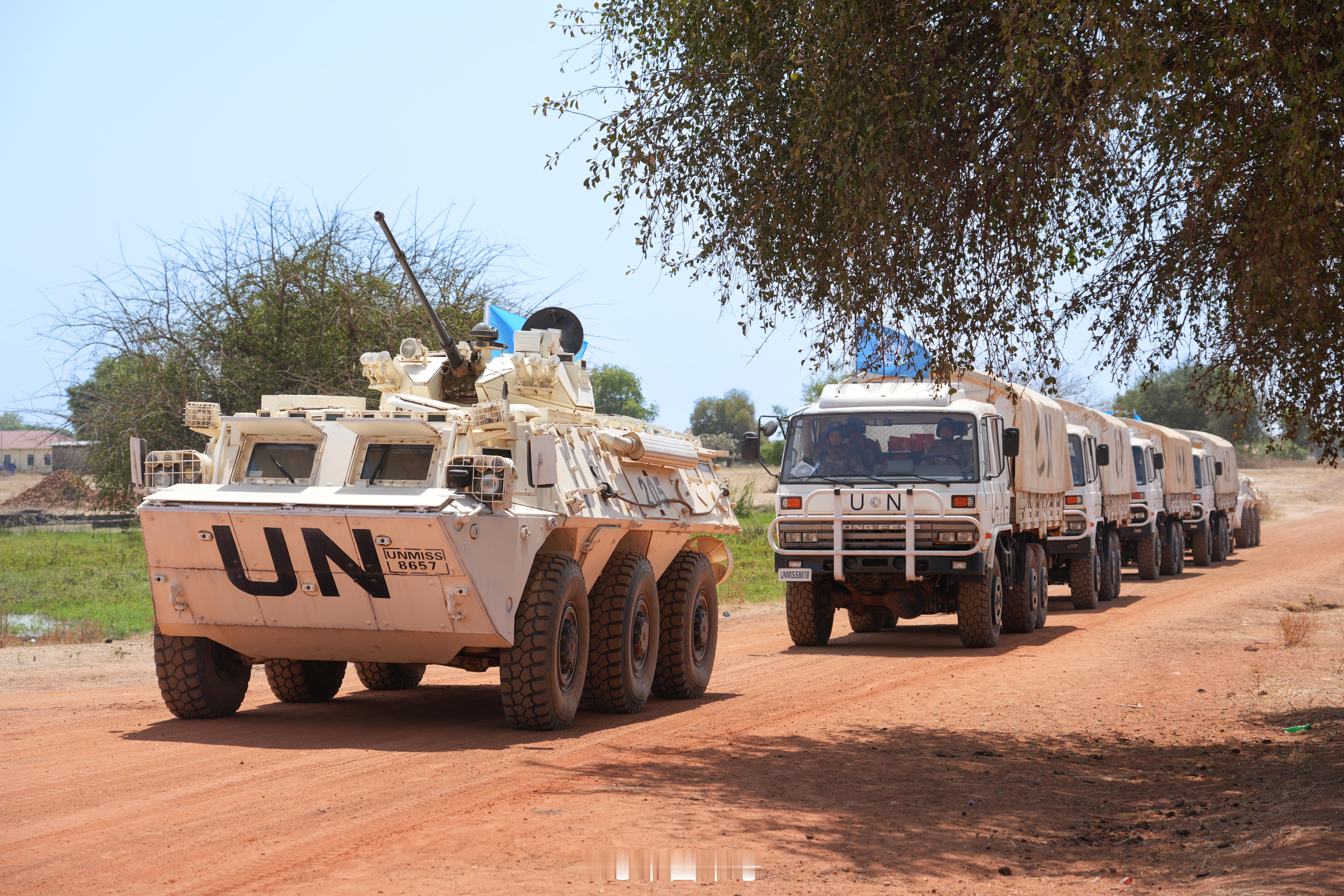 【中国第十二批赴南苏丹（朱巴）维和步兵营完成首次联合长巡任务】近日，中国第十二批