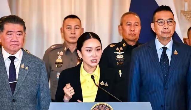 现在人们才终于知道他信、英垃、佩通坦为什么不会长久在总理职位上，终于找到真正的问