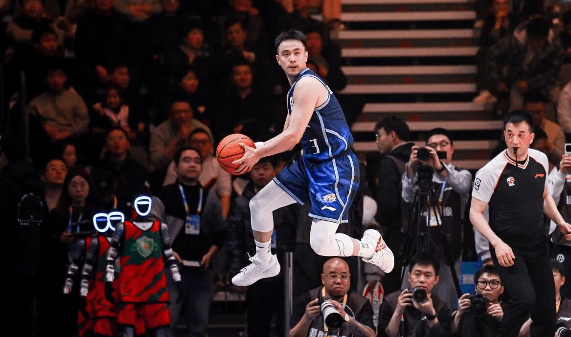 CBA全明星正赛，南区161-147战胜北区。赛后，北区球员赵继伟更新社媒分