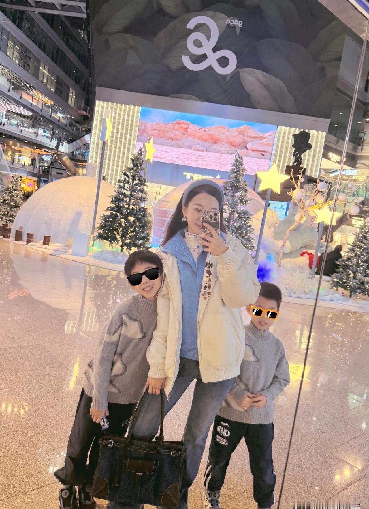 马龙的妻子夏露，终于敢在社交媒体上“秀恩爱”了。你知道这意味着什么吗？这意味