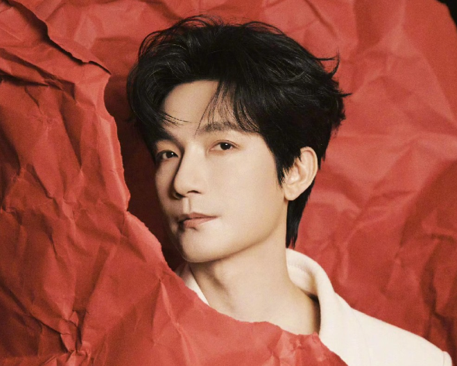 一向低调的陈楚生他曾沦为被封杀的弃子如今无需隐忍而是高调官宣，4月25日要把「