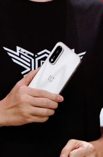 一加Ace5至尊版xijiaAce5至尊版长这样。​​​