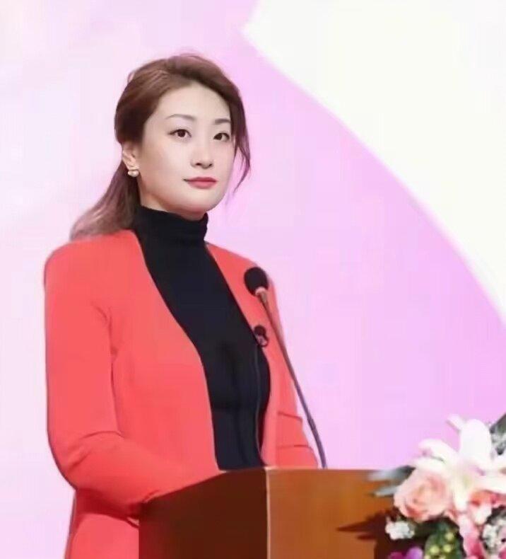 宗馥莉是霸凌者还是受害者，为什么她和杜建英母子4人在海外有如此多的资产？且不说