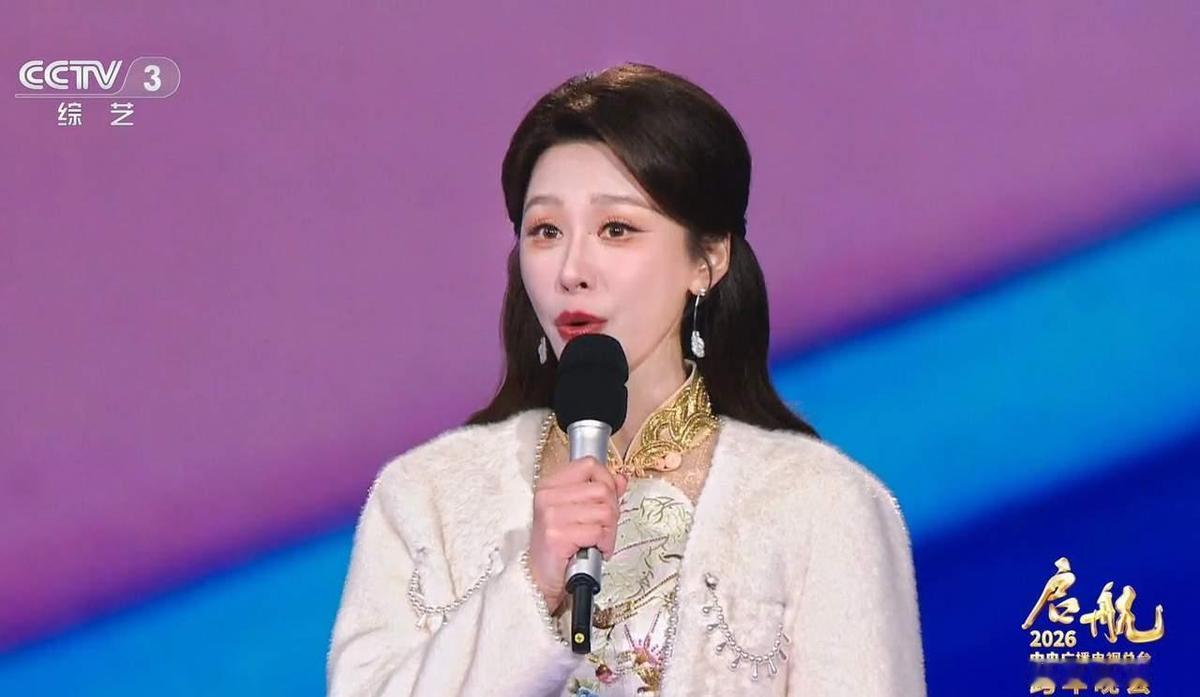 央视跨年“天团”固化！是黄金搭档还是新人上位前奏？马凡舒刚拿完“年度潜力奖”