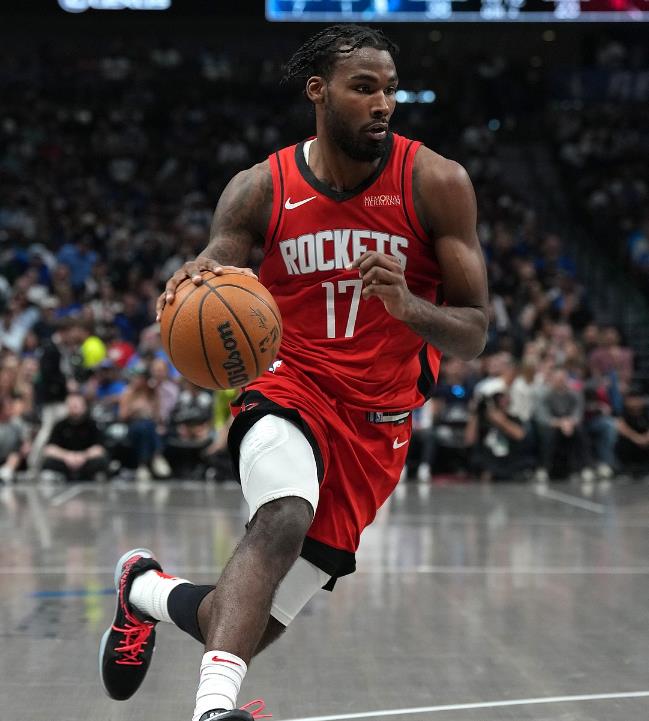 北京时间4月13日，休斯敦火箭队今天坐镇主场，战胜了孟菲斯灰熊队，全场比分132