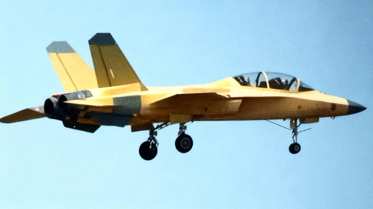 超级小黄蜂新图[墨镜]对比JL10加长了，感觉苗条了一些[思考]可以作为新型教