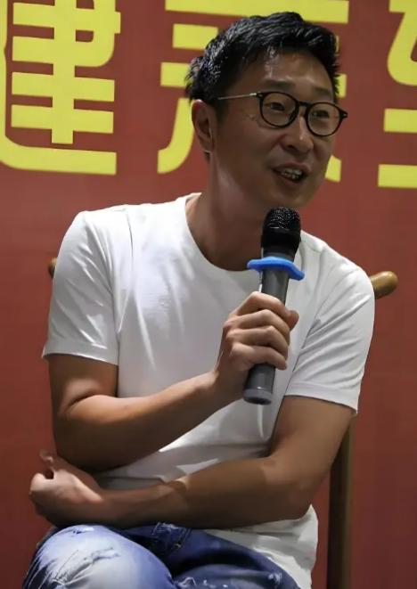 当年，林永健在婚礼上对妻子说：“老婆，我把存折交给你，这里面是我所有的钱，你随便