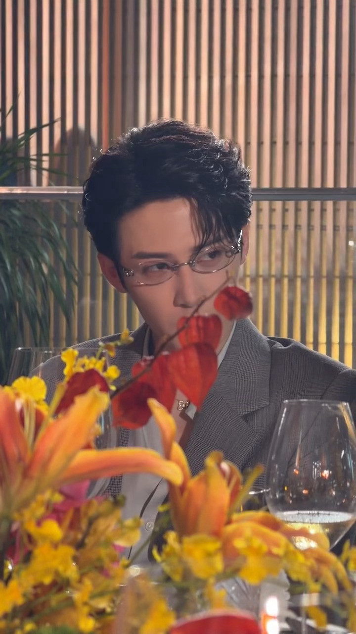 檀健次今晚就是斯文败类daddy感