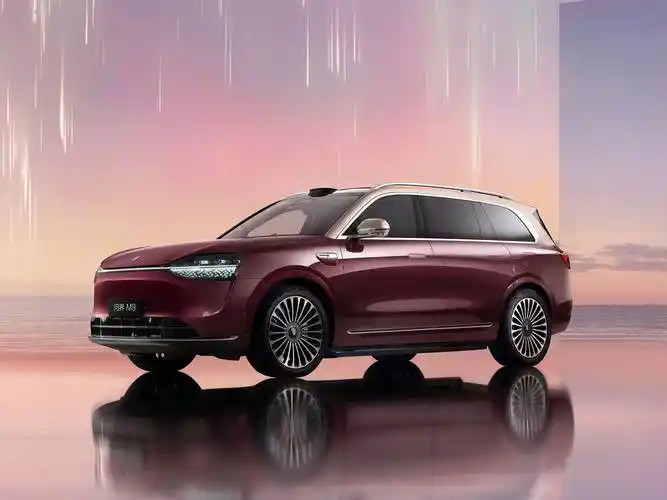 明年的增程形势是——高端增程都会出2.0T增程专用引擎接近甚至超过1.5的超大行